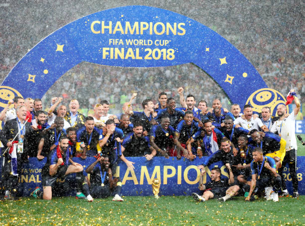 金钱扮演着 金钱扮演着