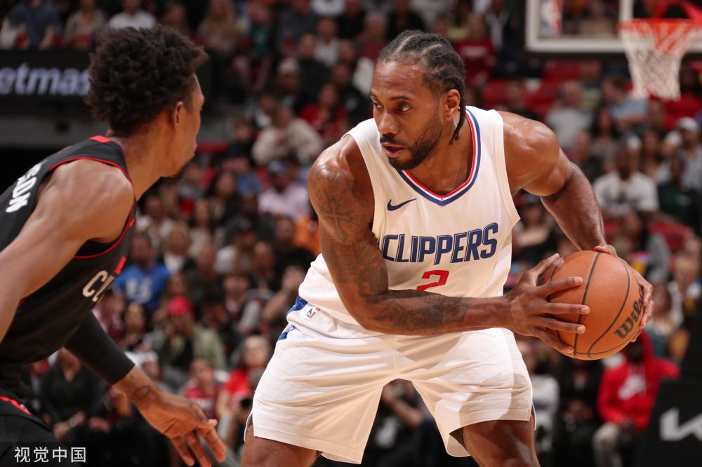 员的缺席 员的缺席